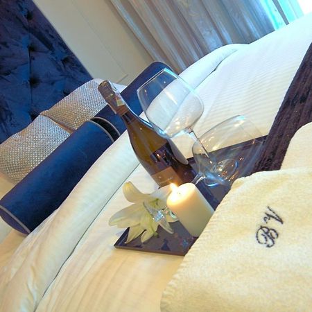 Blue Velvet Premium Apartments III ทอรูน ภายนอก รูปภาพ