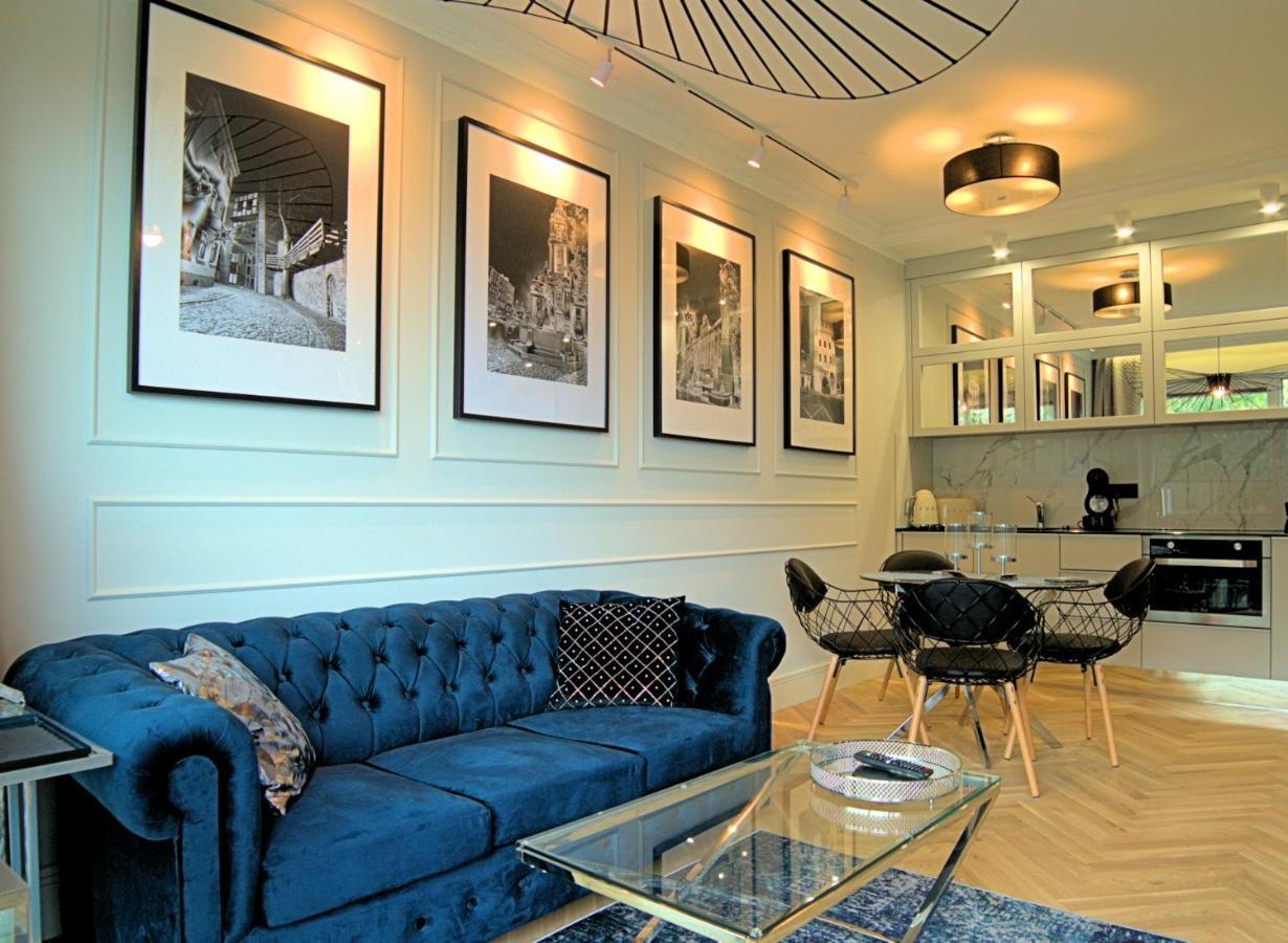 Blue Velvet Premium Apartments III ทอรูน ภายนอก รูปภาพ
