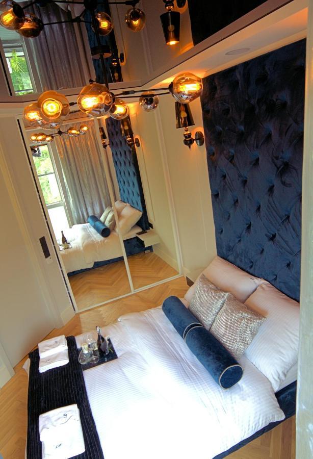 Blue Velvet Premium Apartments III ทอรูน ภายนอก รูปภาพ