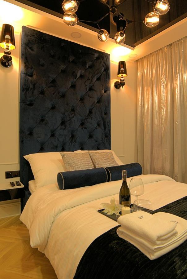 Blue Velvet Premium Apartments III ทอรูน ภายนอก รูปภาพ